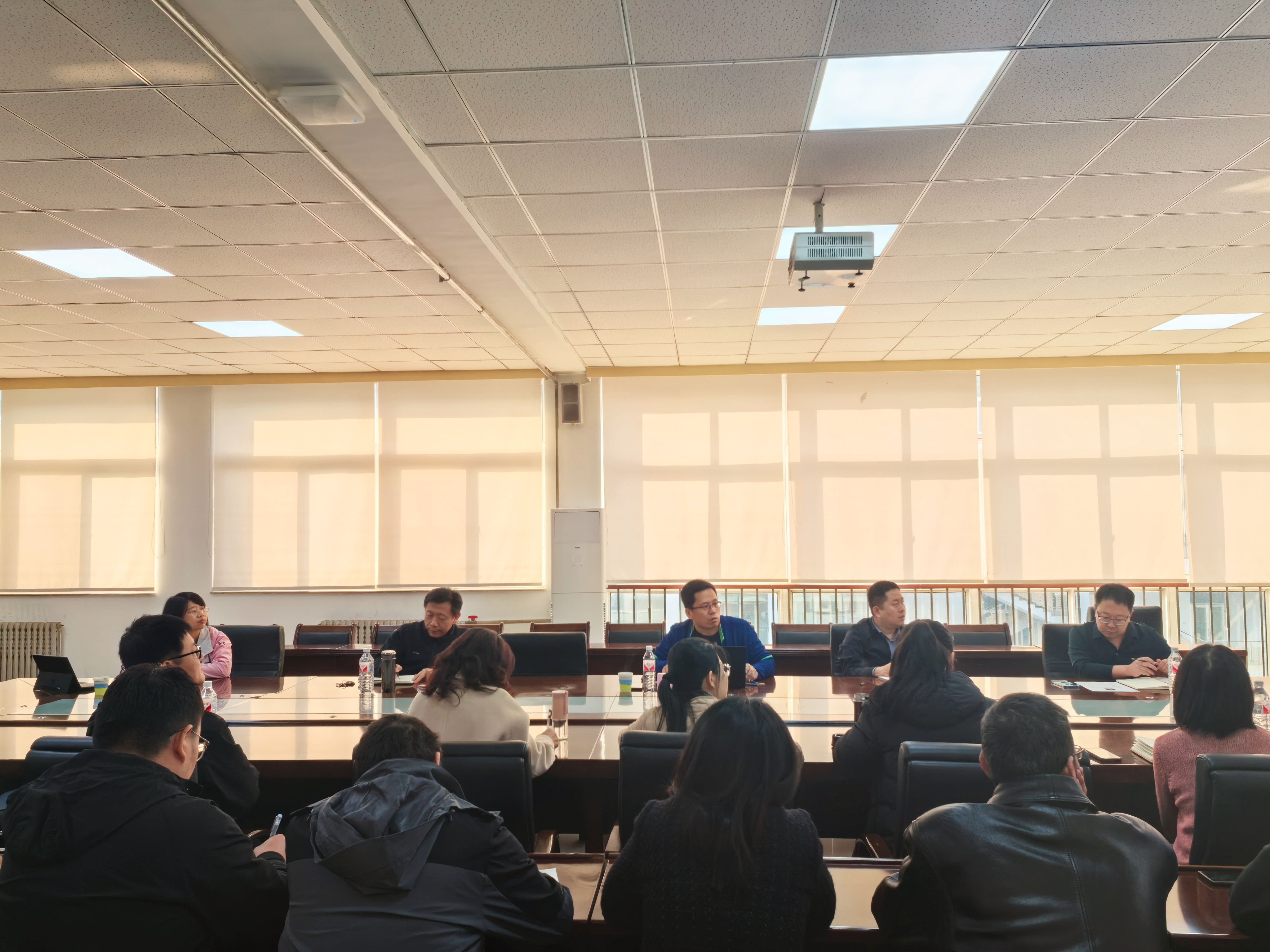 基金项目申报工作推进会4.jpg
